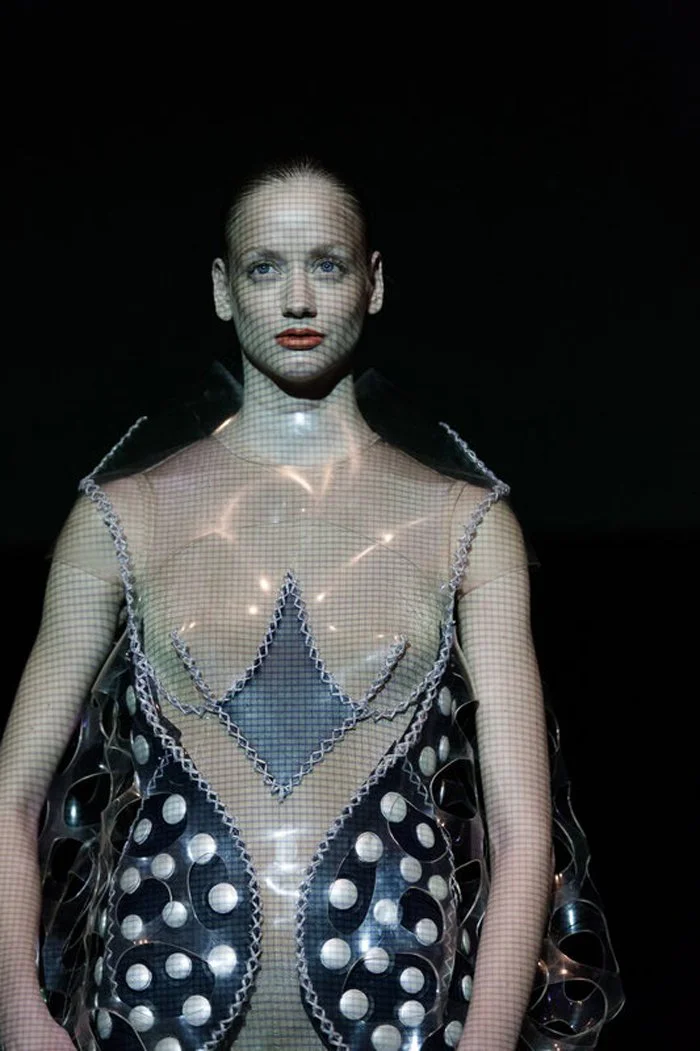 Front view of a model wearing Paparazzi Lover as the LEDs illuminate